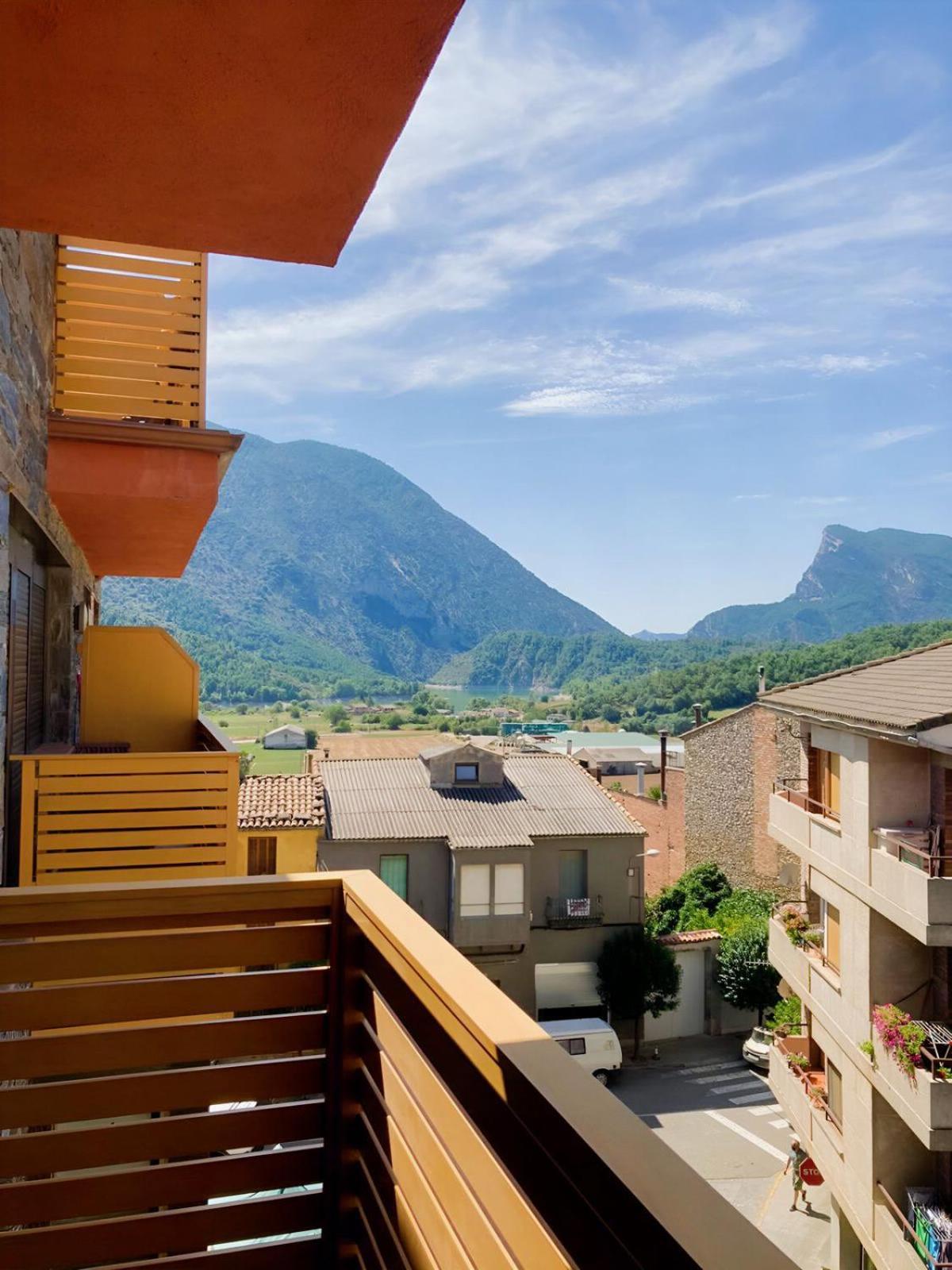 Apartament Duplex Amb Vistes Al Pirineu Catala Coll de Nargó المظهر الخارجي الصورة